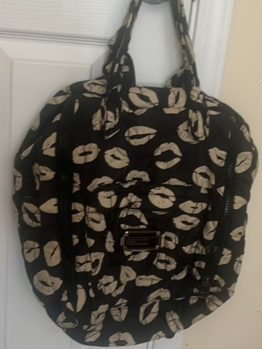 MARC by MARC JACOBS CREAM KISS QUILTED BACKPACK - Picture 3 of 10